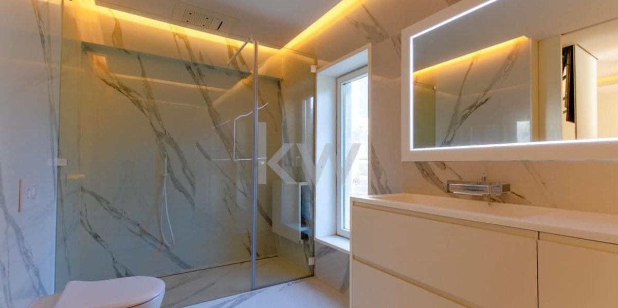 imgi_210_36bd3f49-94fa-4420-aed2-eabc7c5050af